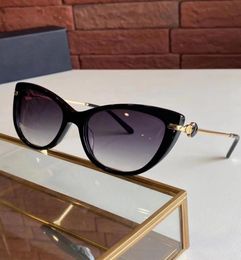 266s Cat Eye Sunglasses for Women Black GoldGrey Gradient Lens 55mm gafas de sol Sun Shades Fashion Glasses New with Box2907463