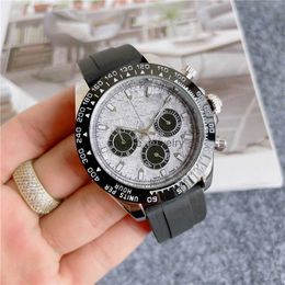 Brand Watch Men Multifunction Style Rubber Strap Quartz Wrist Watches Small Dials Can Work R165