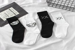 Fork fashion brand mid tube socks co name the same socks Korean Harajuku sports stockings men039s and women039s black and wh8526179