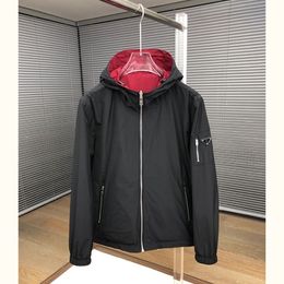 Designer Mens Hooded Jacket Metal Triangle Pocket Coat Fashion Youth Zipper Loose Coat Jackets Mens Windproof Thin Hoodie Jacket Casual Loose Jackets Coats Top