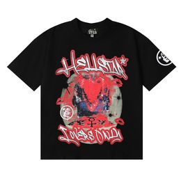 Hellstar Thirt High Street Hip Hop Alphabet Stampa per Summer Shirt Men Designer T Women Mens Oversize Tshirt Woman Man Tee vestiti graffiti lettere vintage