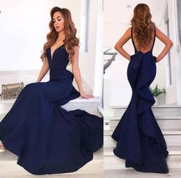 Elegant Navy Blue Mermaid Evening Dresses V Neck Sleeveless Satin Floor Length Backless Prom Dresses Sexy Evening Gowns With Ruffl4190518