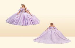 18 Century Lilac Quinceanera Dresses 2023 Off The Shoulder Mediaeval Prom Dress With 3D Flowers Lace Up Short Sleeve Sweet 15 Vesti6411747