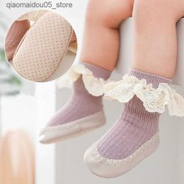 Kids Socks Baby pleated socks with rubber soles newborn autumn childrens floor lace shoes non slip soft soles Q240413