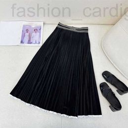 Skirts Designer 2024 Spring Style Hem Contrast Colour Waist Letter Ribbon Decoration Velvet Pleated Half Skirt Z6MT