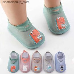 Kids Socks Summer childrens mesh swimming pool beach anti slip socks with shoulder straps cute cartoon animal flooring water shoes surfing barefoot slide Q240413