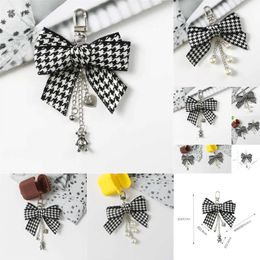 New Vintage Striped Bow Keychain Pearl Bear Pendant for Women Bag Ornament Earphone Case Keyring Trendy Jewellery Gifts