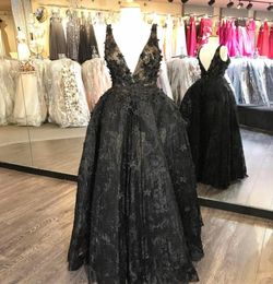 3D Floral Appliques Evening Gowns Lace Sexy V Neck Prom Dress Bead Plus Size Little Black Formal Dresses3115608