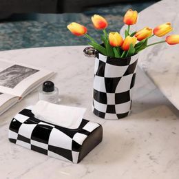 Vases Black And White Ceramic Vase Decoration European Type Creative Living Room Flower Arrangement Porch TV Cabinet