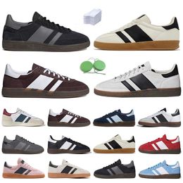 2024 Casual Shoes Men Women Designer Sneaker Navy Scarlet Aluminum Core Black Scarlet Gum Clear Pink Arctic Night Light Black Yellow Mens Trainers Platform Sneakers