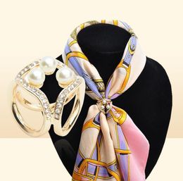 Pins Brooches Korean Arrival Joker Pearl Scarf Clip Three Ring Rhinestone Decoration Buckle For Women Costume Jewelry62980378587307