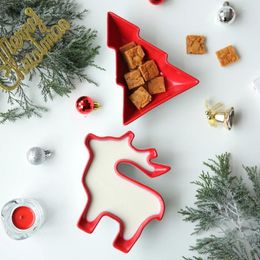 Tea Trays Merry Christmas Gifts Creative Ceramic Desserts Plates Cute Red Elk Tree Sharp Porcelain Dry Fruits White Bear Breakfast Dishes