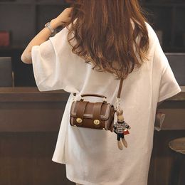 Versatile 2024 Crossbody Bag Light Luxury Mini Autumn and Winter High Quality Texture Rare Genuine Leather Womens Bags