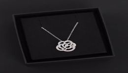 Chic Pendant Necklaces Flower Camellia Necklace White Gold Plated Hollow Diamond Necklaces Fashion Jewellery Enamel Rhinestone Charm9800308