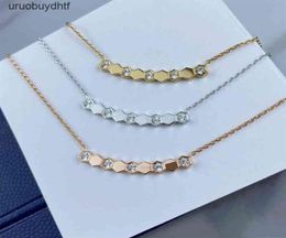 Classic High Jewellery 925 Sterling Silver Honeycomb Necklace Ladies Love Nest Pendant Fashion Brand WeddingLD1Q20006369551