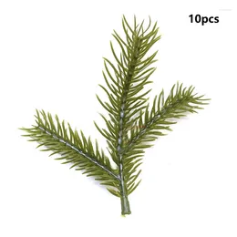 Decorative Flowers 10 Pcs Artificial Pine Needles Christmas Ornament 11cm Green Plastic Bushes Wreaths Door Decorations