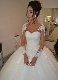 Lace Wedding Dresses Long Sleeves Appliques Ball Gown Bridal Dress Sheer Sweetheart Neck Pearls Wedding Gowns White Ivory Custom6401991