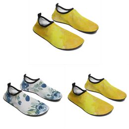 Männer Frauen benutzerdefinierte Watschuhe Cartoon Tier Design DIY WORD Schwarz weiß blau rotes Slip-on-Herren-Trainer Gai 118