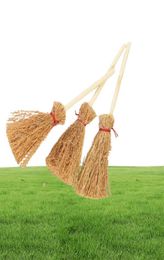 1020pcs Mini Broom Witch Straw Brooms DIY Hanging Ornaments for Halloween Party Decoration Costume Props Dollhouse Accessories 2209197195