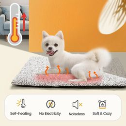 SelfHeating Pet Mat Super Soft Aluminium Film Dog Mattress For Sleeping Cat And Dog Bed Mat For Small And Medium Cats Dogs 240410