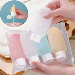 Storage Bottles 4Pcs/Set Refillable Bottle 60ml Soft Silicone Lotion Container Squeeze Tube Empty Portable Travel Shampoo