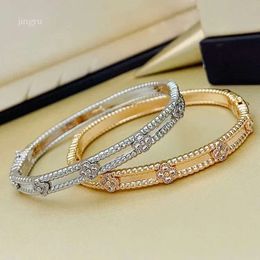 Necklace Vanclef Designer Clover Bangle Brand Bracelets For Women Gold Plated Full Crystal Four Leaf Perlee Sweet Clover Flower Cuff