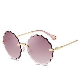 Sunglasses Oversized Round Gradient Women Brand Designer Rimless Sun Glasses Female Tint Flower Wave Eyewear Retro2433267