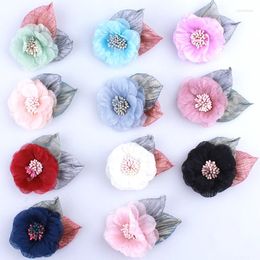 Decorative Flowers 100Pcs 5.5cm 2.1inch Handmade DIY Fabric Artificial With Leaf Stamen Hair Accessories Dress Shoes Hats Decoration