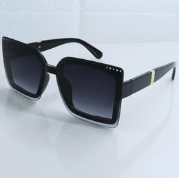 Men designer sunglasses mens sunglass for women eyeglass C luxury eyeglasses Prevent UV high quality Fashion style 6044 model 6 co2757852