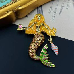 Brooches Women Girls Exquisite Enmael Mermaid Classic Design Top Brand Pins Fashion Middle Crystal Party Banquet Jewellery Buckle