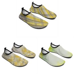 Erkekler Kadınlar Özelleştirilmiş Wading Ayakkabı Çizgi Film Hayvan Tasarım Diy Kelimi Siyah Beyaz Mavi Kırmızı Slip-On Mens Trainer Gai 041