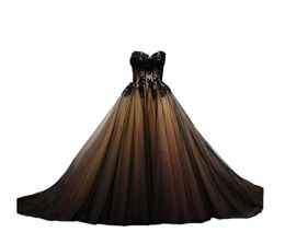 2018 New Sexy Gorgeous Sweetheart Black Tulle Gold Lace Corset Ball Gown Quinceanera Dresses Sweet 16 Prom Party Prom Gown3208964