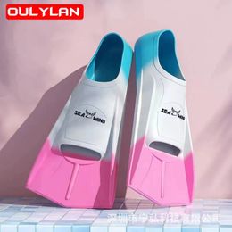 Adults Short Dinving Fins Light Full Foot Pocket Travel Blade Flippers for Snorkelling Diving Scuba Swimming Blue Pink 240410