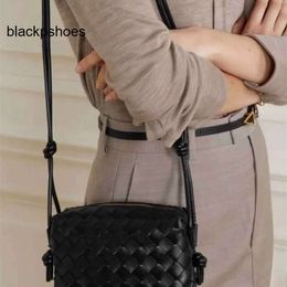 Botteg Venetas Style Small Bag Loop Square Best-quality Bag Bag Leather Knitted Black Crossbody Mobile Phone Single Shoulder Camera Womens s