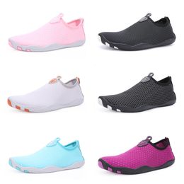 Scarpe da design casual scarpe sportive estive leggero basse per uomini e donne di colore nero a colore nero scarpe multicolori