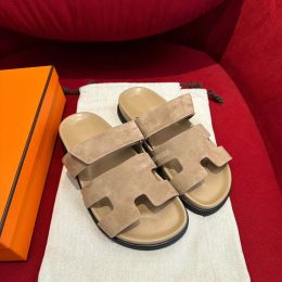 Flache Sandalen schieben Luxus Sommerdame Leder Flip Flops Top -Qualität Männer Frauen rutschen mit Schachtel