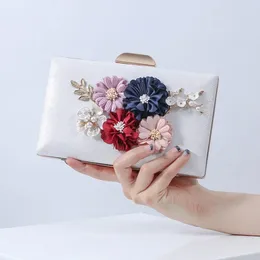 Evening Bags White For Women Bridal Clutch Designer Purse Flower Decoration Handbags Cellphone Fashion Bag