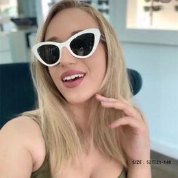 Sunglasses 2024 Fashion Small Frame Cat Eye Super Cool Trendy Concave Shape Street Shoot Women's Personalized