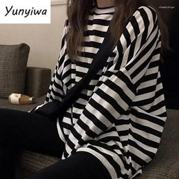 Women's T Shirts Oversized Shirt Spring Autumn Women Harajuku Striped T-shirt Korean Casual Full Sleeve O-Neck T-Shirts Ulzzang Femme Black