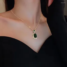 Necklace Earrings Set 3Pcs Emerald Crystal Niche High-end Design Collarbone Chain Versatile Jewellery Banquet Wedding