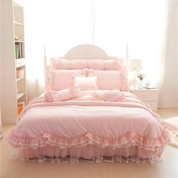 Bedding Sets 2024 Cotton Red Pink Colour Lace Set Duvet Cover Bed Linen Tassels Luxury Princess Skirt Bedclothes