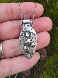 Pendant Necklaces Crystal Quartz Witch Crescent Moon Triple Mushroom Forrest Occult Pagan Jewelry For WomenPendant2753730