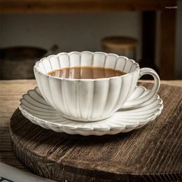 Mugs 2pcs/Set Retro Style 220ml Ceramic Coffee Saucer Set Water Cup Petal-shaped Mug Kiln Change Glaze Relief Process