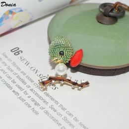 Brooches Donia Jewellery Fashion Animal Brooch Cute Bird Pin Ladies Luxury Alloy Large Clothing Accessories