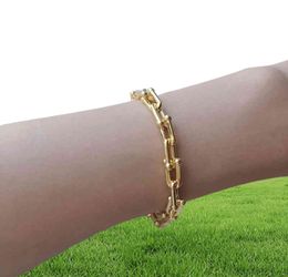 Armband Bangle Link Chain Thin tjock Ushaped Love Watches Women Par Fashion Watche Quality Wedding Party261G2012649