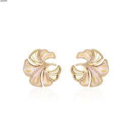 French Designer Ginkgo Leaf Niche High-end Sense Personalized Temperament Simple Hollow Out Diamond Inlay Design Light Luxury Earrings for Women Dwjq