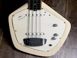 Rare 4 Strings 60s Vox Phantom IV Cream Electric Bass Guitar Solid Body Maple Neck Rosewood Fretboard White Pickguard Chrome H4117478