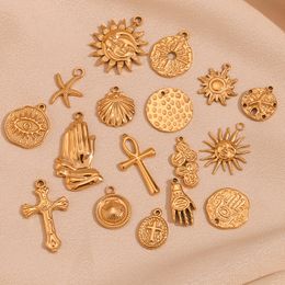 18k Gold Plain Cross Sun Moon Stainless Steel Pendant for Jewellery Making Finddings Supplier