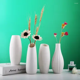 Vases European White Ceramic Vase Office Home Accessories Tv Cabinet Decoration Flower Arranger Handicraft