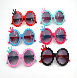Fashion Crown Children Sunglasses UV Protection Outdoor Kid Baby Boys and Girl Sun Glasses Retro Eyewear 24pcslot6468661